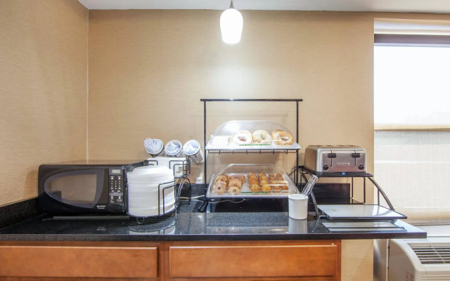 Comfort Inn at Royal Blue