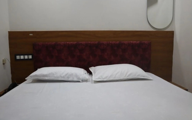 Hotel Varahi Grand
