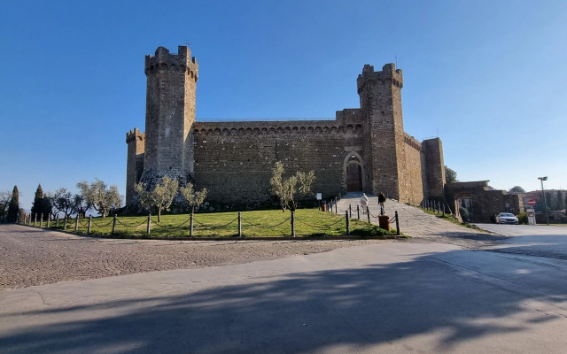 Tasteful Countryside Stay