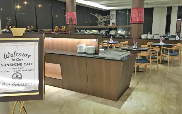 Goldenbay Hotel