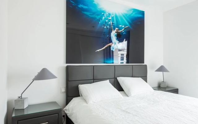 5 Star 3 Bedroom Apartment White Angel