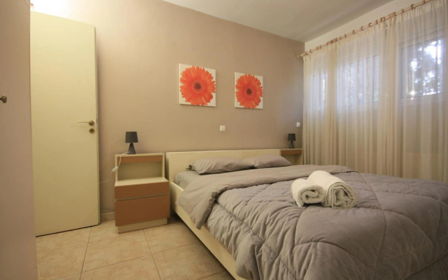 Park View Apartment with Garden 120m