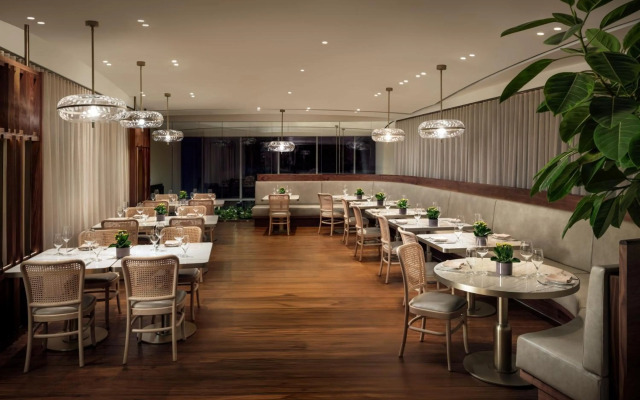 The Ritz-Carlton, Toronto