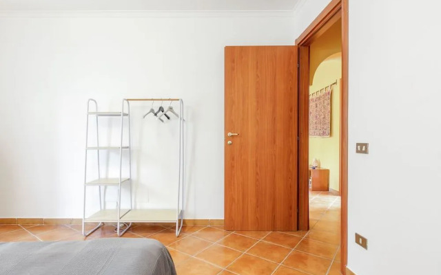 Maqueda Balcony Apartment