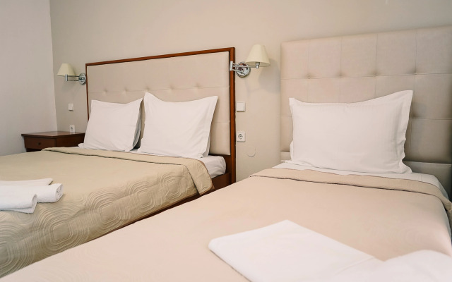 Stavros Beach Hotel