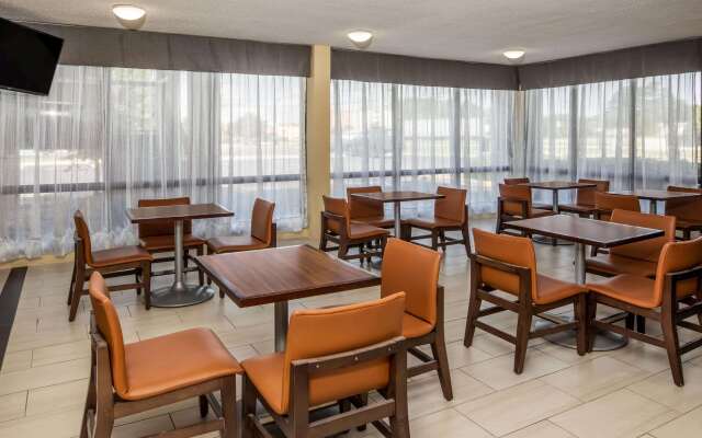 Days Inn by Wyndham Wilson