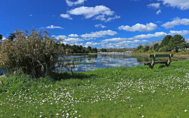 Stone House in Pont-l'abbe Near La Torche