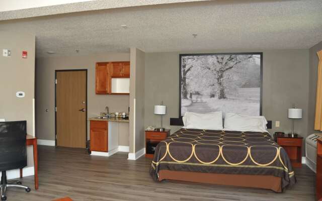 Super 8 by Wyndham Clearfield