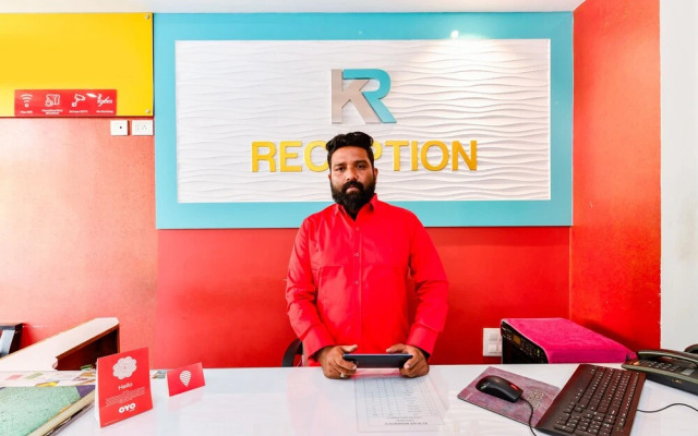 Oyo 37783 Kuwait Residency