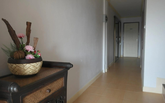 Lanta at Home