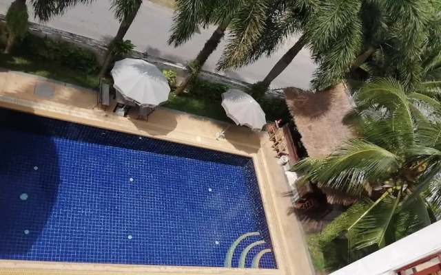 Baan Chayna Hotel