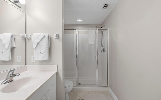 Windemere 908 with Pool Side Cabana