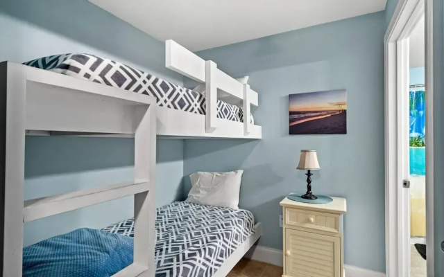 Laketown Wharf Unit 104