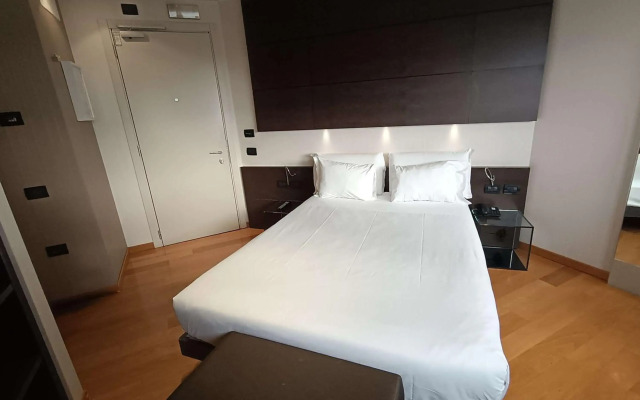 Best Western Plus The Hub Hotel