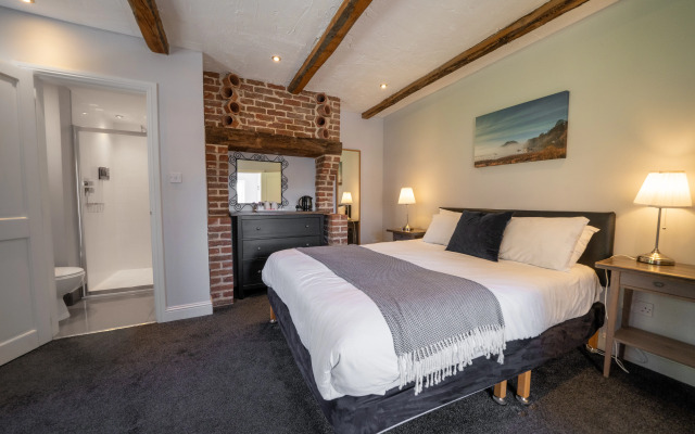 The Oak Tree Inn