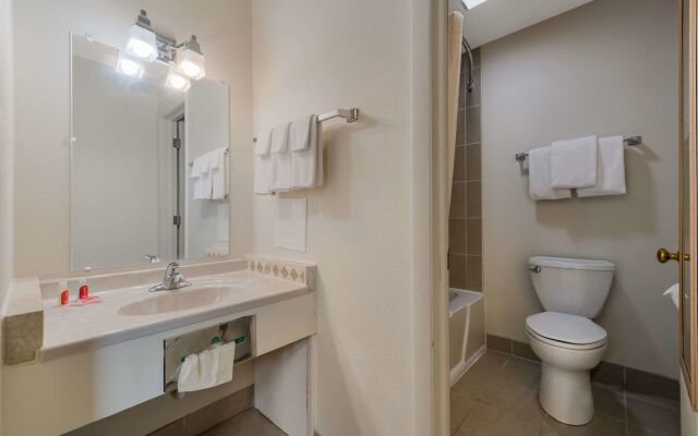 Baymont by Wyndham Iron Mountain