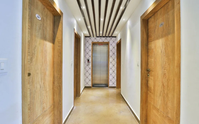 OYO 18585 Hotel Rajdhani