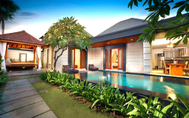 The Banyumas Suite Villa Legian