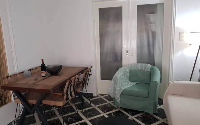 Avres Apartments