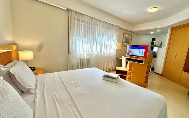 Bienal First Class Flat Service - UH403