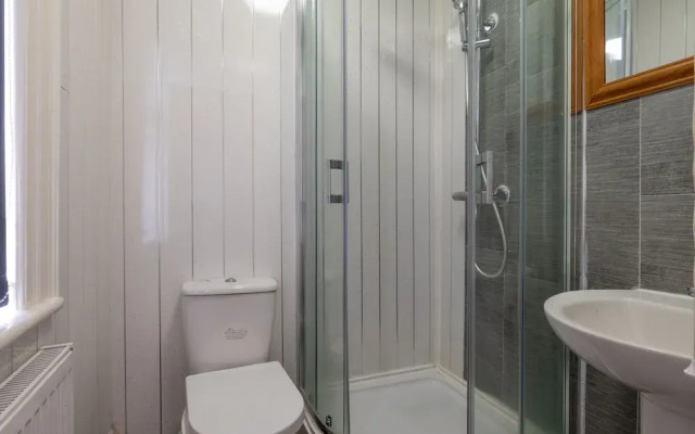 Fully Serviced 1-bed Studio8 in Coventry