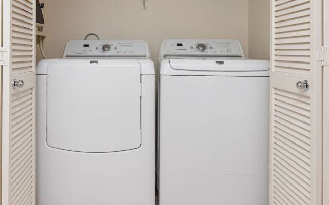 Phoenix East 2 2033 3 Bedroom Condo