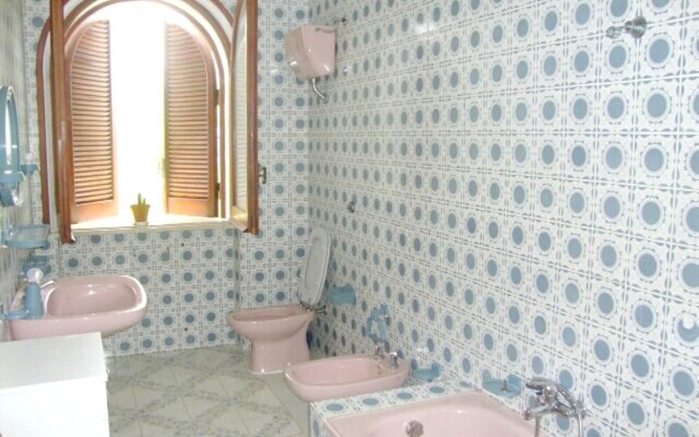 House With 5 Bedrooms in Gaeta, With Wonderful sea View, Furnished Ter