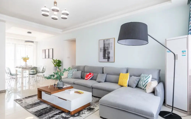 Locals Boutique Apartment Qianshan No5