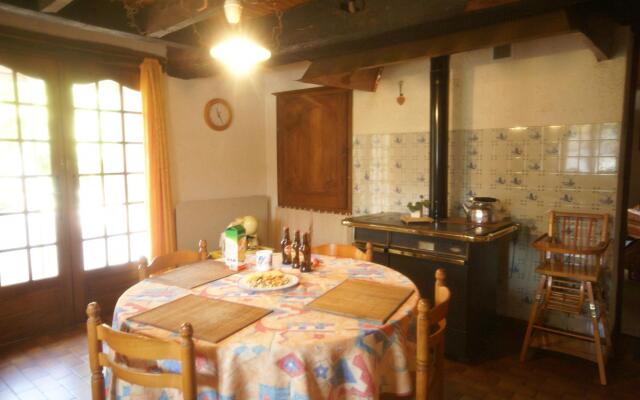Beautiful Holiday Home in La Chapelle-aux-bois With Garden