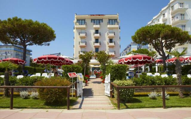Ruhl Beach Hotel