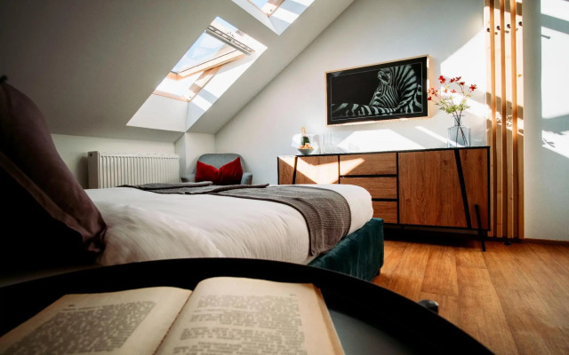 Luxury Oasis, Sauna, AC and Free Parking