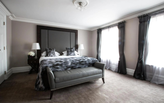 One Warwick Park Hotel