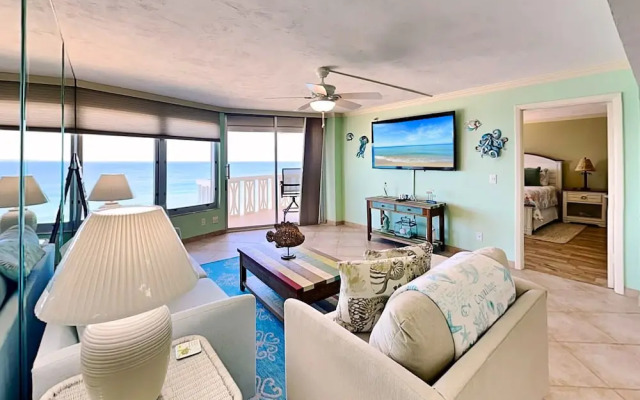 Oceanside Retreat 804