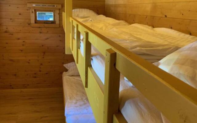 The Bee - Trekkershuts & Apartment