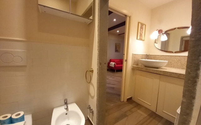 Leone in Firenze With 1 Bedrooms and 1 Bathrooms