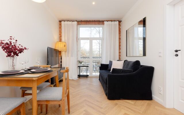 Atmospheric Apartment by Renters