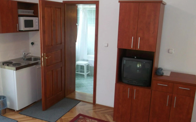 Helios Hotel Pension