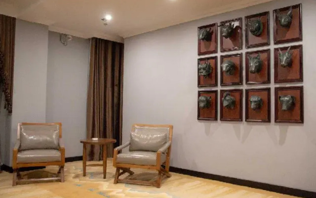 Sunshine Hotel 1st Road (Altay Emerald Bay)