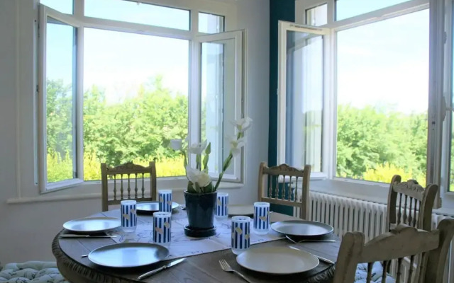 Holiday Home Near Village Centre and Beach