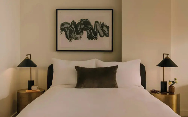 Sonder by Marriott Bonvoy The Craftsman Apartments Downtown LA
