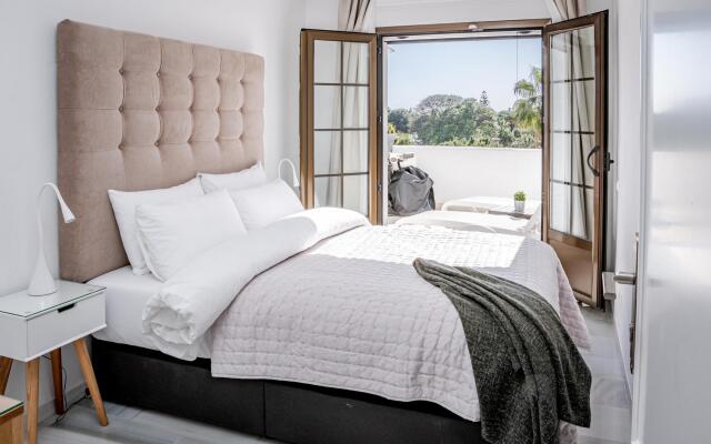 AB4 - vacation home, Marbella by Roomservices