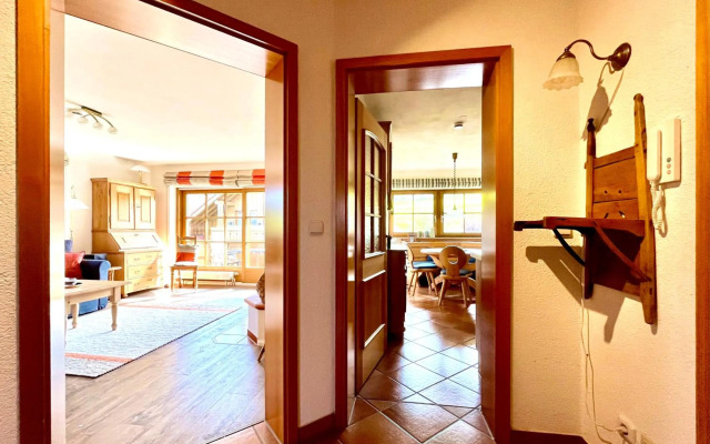 Wunderschöne Wohnung mit Balkon und Blick auf die Alpen