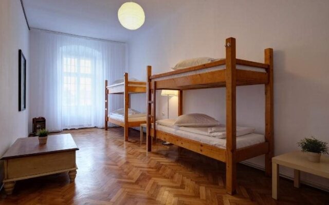 City Stay Hostel