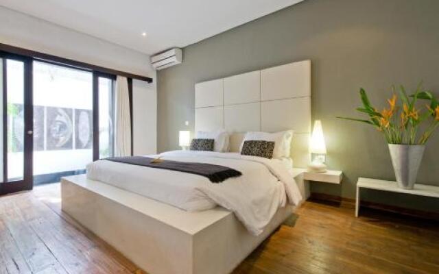Phinisi Villas - Seminyak City Center