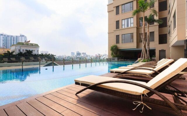 Ami Splendid Rooftop Garden