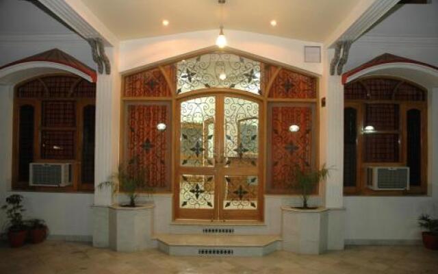 Hotel Ishan Villa