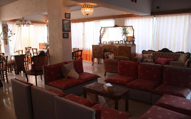 Violetta Hotel