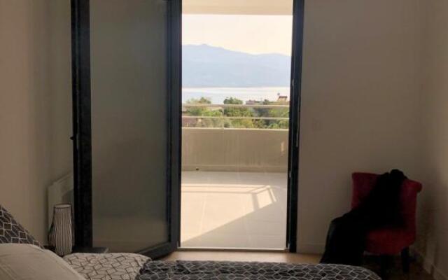 Bel appartement f3 vue sur le golfe d’ajaccio