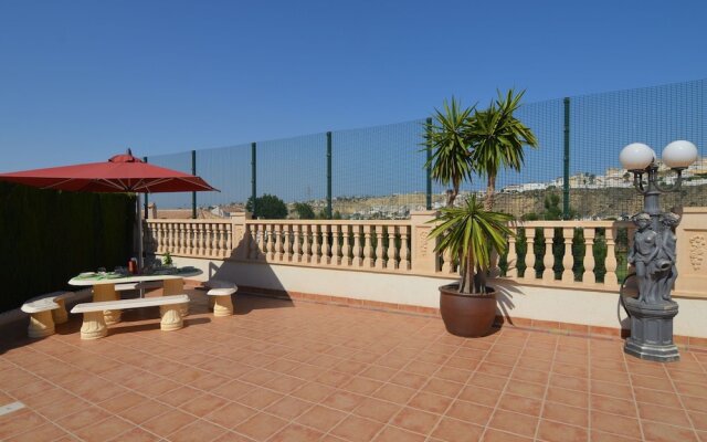 Detached Villa With a Swimming Pool and Amazing View of the La Marquesa Golf Course