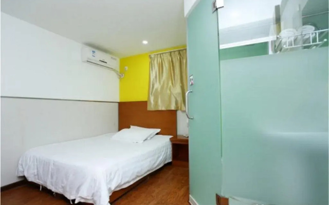 99 Hotel Wuqing Xiangjiang Square Branch